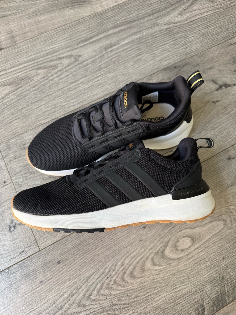 adidas Cloudfoam Sneaker